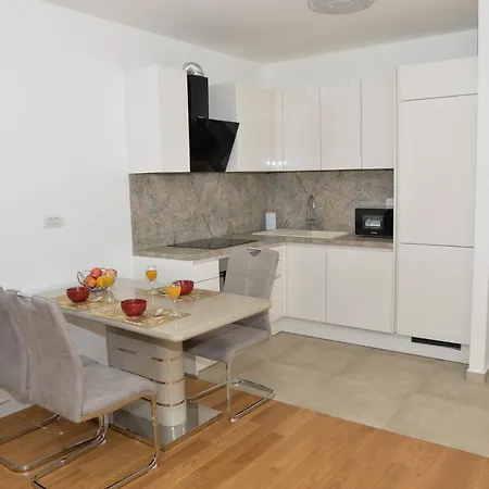 M&t With Garage,near The Old Town Appartement Zadar